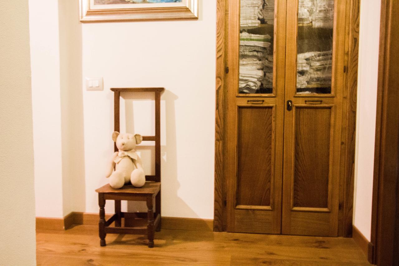 Il Giardino Di Rosmarino Bed & Breakfast Понтремоли Екстериор снимка
