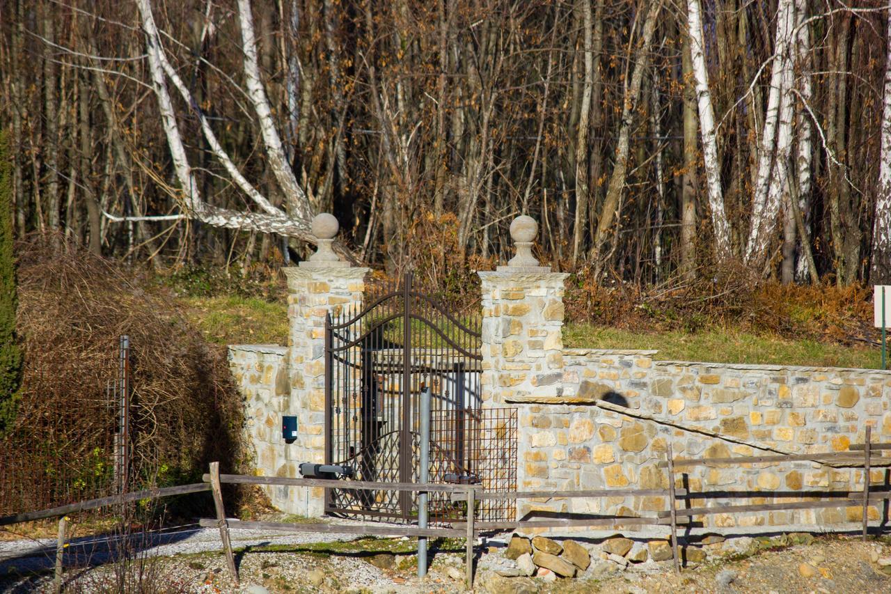 Il Giardino Di Rosmarino Bed & Breakfast Понтремоли Екстериор снимка